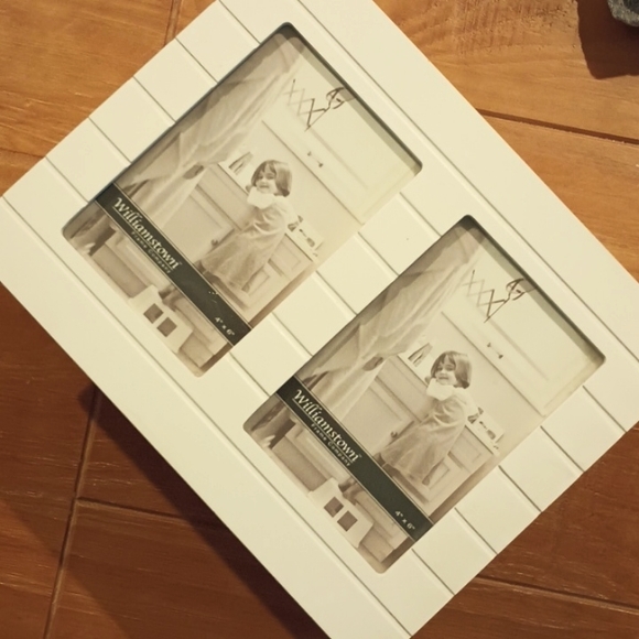 WILLIAMSTOWN Photo Frame/Box NWOT - Picture 1 of 12